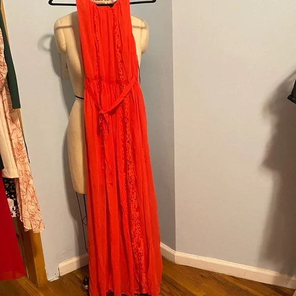 knee length dresses for ladies Aakaa Cross Front Neck Halter Pleated Dress – Belle Boutique OC